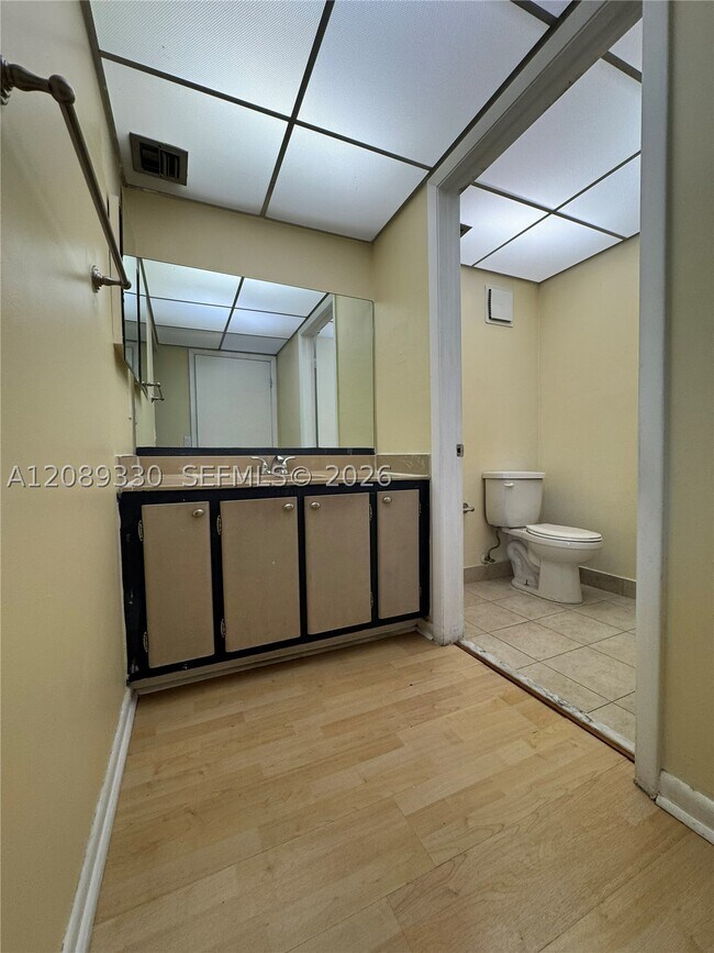 Building Photo - 10855 SW 112th St