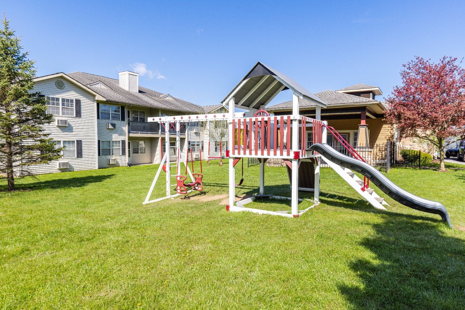 Building Photo - 100 Suburban Park Dr