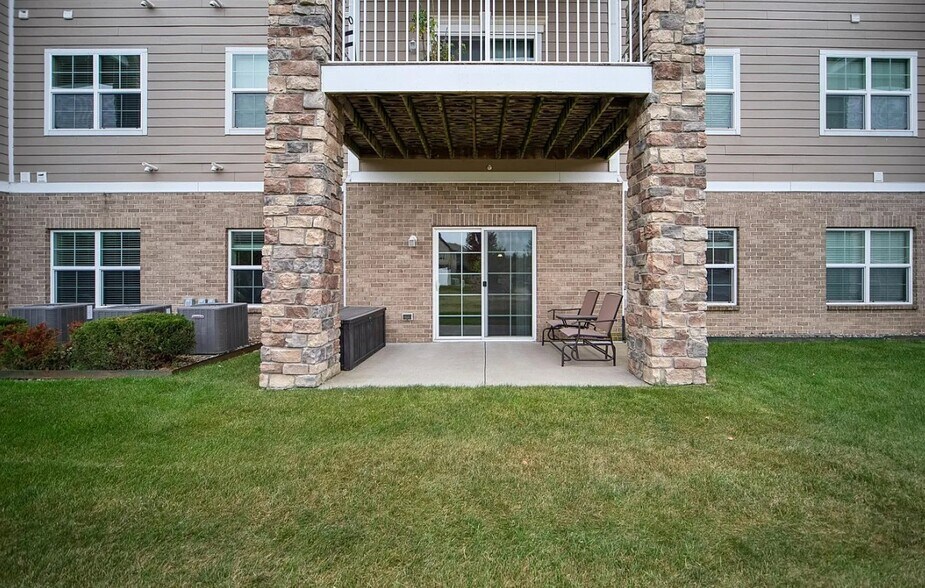 Building Photo - 8350 Ep True Pky