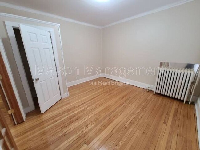 Building Photo - 693 Park Ave