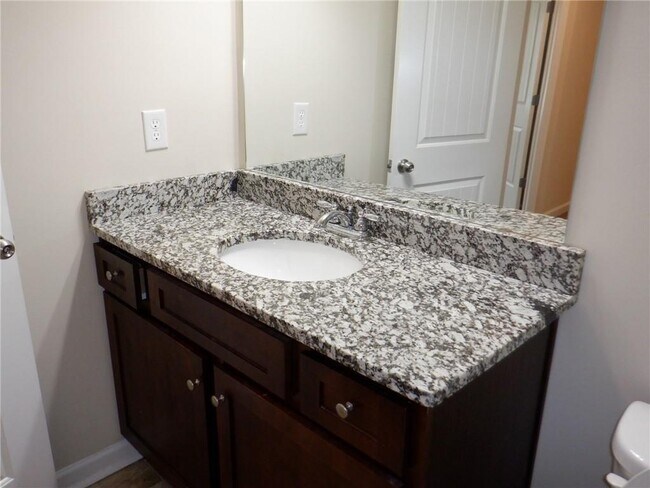 Building Photo - 1522 Iris Walk