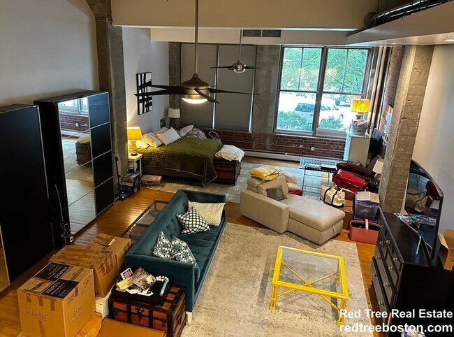 Building Photo - 150 Porter St