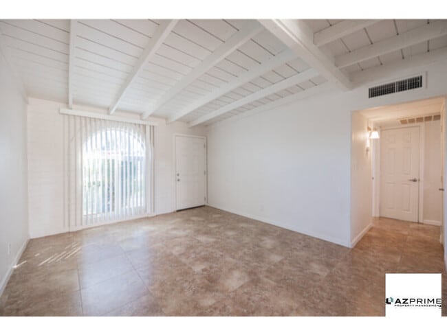 Building Photo - Welcome to this Charming Chandler 1/1 Apar...