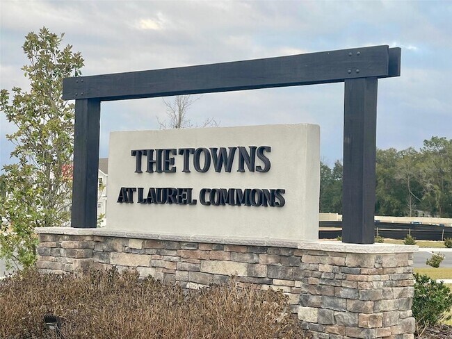 Building Photo - 8226 SW 67th Ave