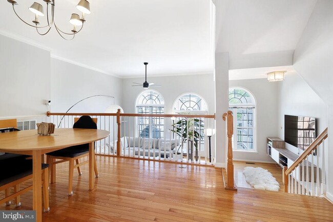 Building Photo - 42754 Montevista Square