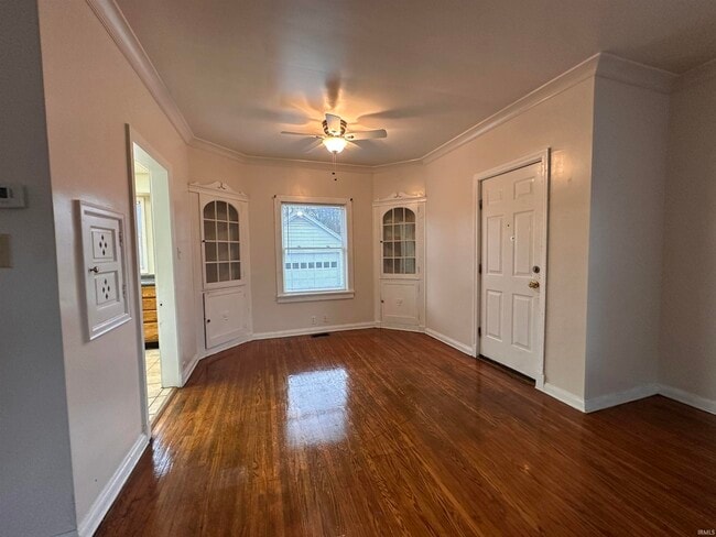 Building Photo - 909 Lincoln Ave