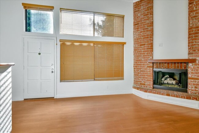 Building Photo - 20224 Sherman Way