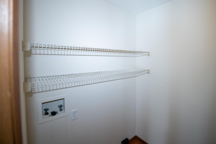 Building Photo - 116 Pierre Pl