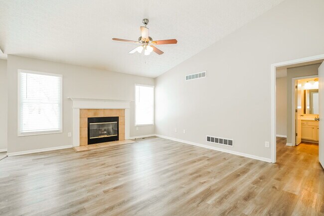 Building Photo - 5776 Chase Run