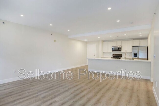 Building Photo - 1401 Jackson St