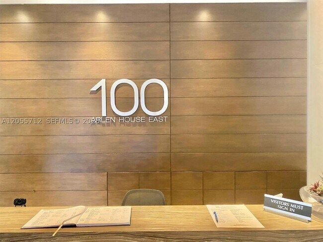 Building Photo - 100 Bayview Dr
