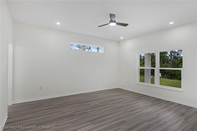 Building Photo - 7539 Bernal Dr