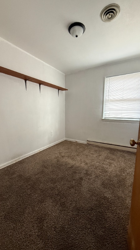 Building Photo - 1601 N Oak St