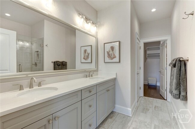 Building Photo - 433 Port St