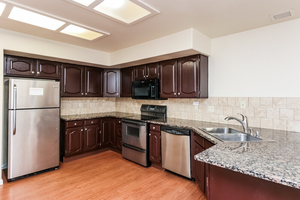 Building Photo - 3422 E Woodland Dr