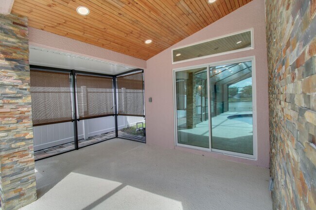 Building Photo - 131 Andrews Rd