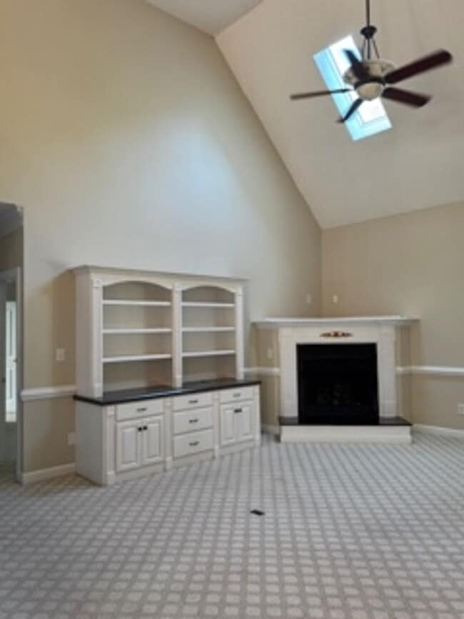 Building Photo - Stately home situated in The Greenlands su...
