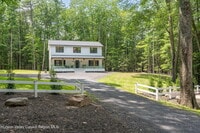 Building Photo - 32 Maurizi Ln
