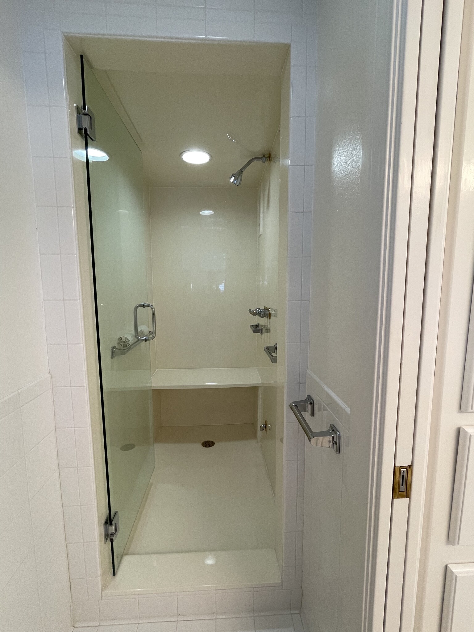 Primary bath - 1500 Preston Ave