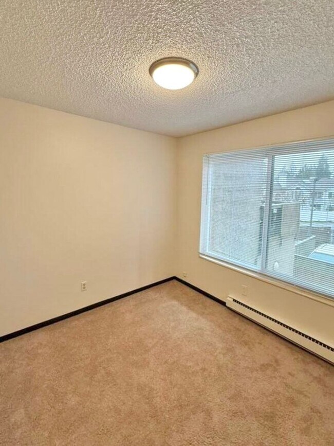 Building Photo - 18524 TM JD GISZ LLC
