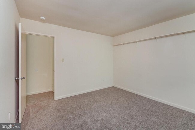 Building Photo - 1764 Wainwright Dr
