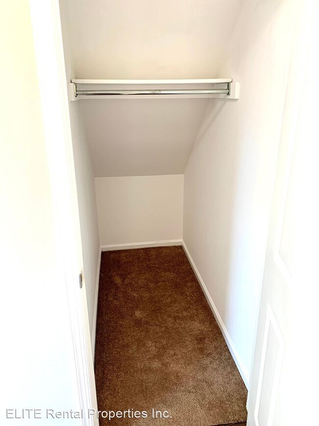 Building Photo - 2 br, 2 bath House - 1109 Foxmeadow Drive