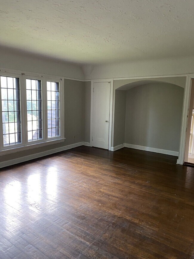 Building Photo - 3614 Lynnfield Rd