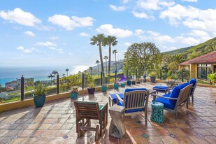 huge deck view off family room - 4244 Avenida de la Encinal