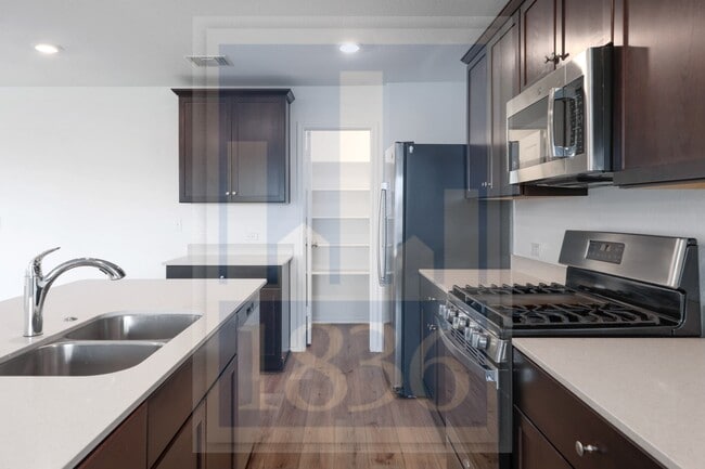 Building Photo - 7212 Sparkling Light Dr