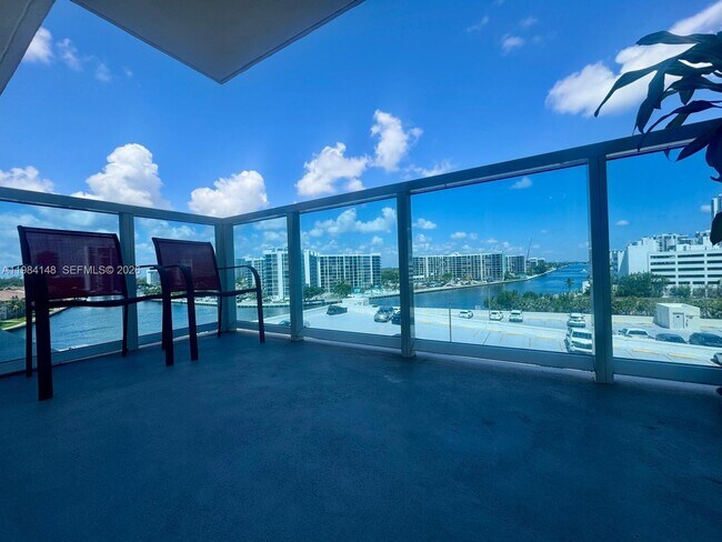Building Photo - 3800 S Ocean Dr