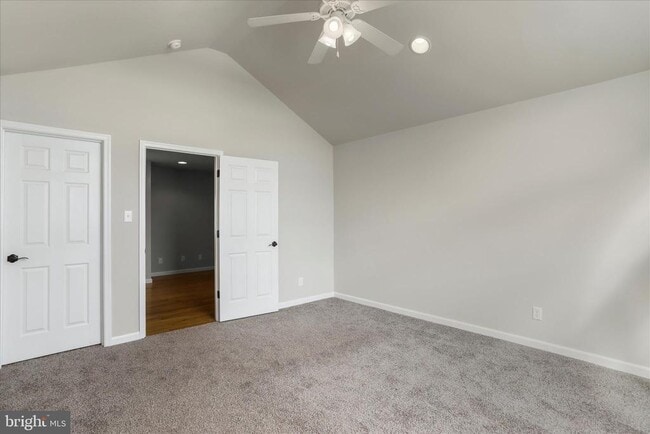 Building Photo - 9 Delano Dr