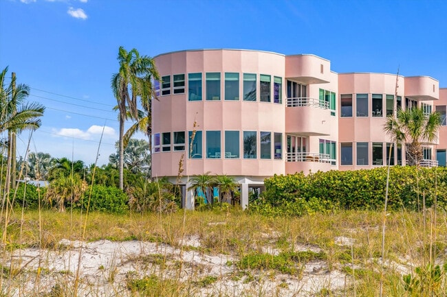 Building Photo - 3708 Gulf Dr