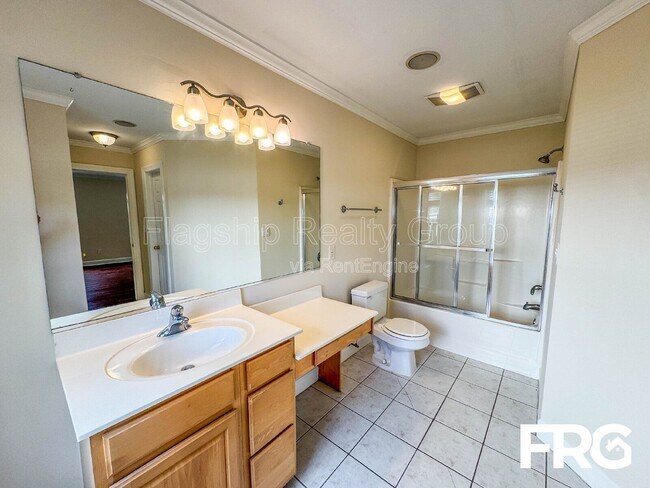 Building Photo - 149 Emily Dr
