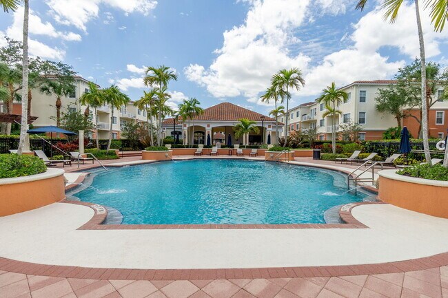 Building Photo - 9901 Baywinds Blvd