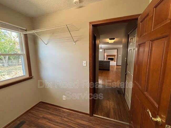 Building Photo - 4537 Rosewood Ct