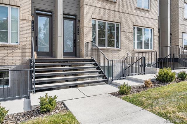 Primary Photo - 1074 Knox Ct