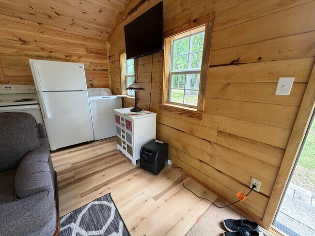Building Photo - 209 Verdi Ln