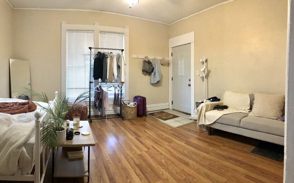 Bedroom - 2222 Walnut St