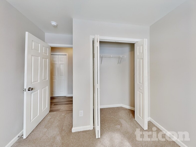 Building Photo - 3871 Range Crest Ct