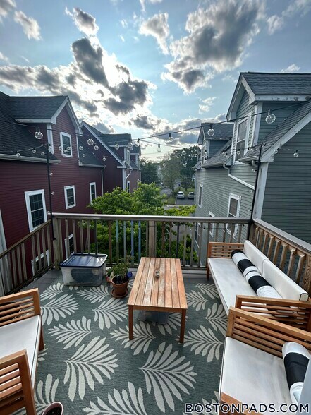 Building Photo - 23A Business Terrace