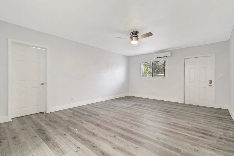 Building Photo - 259 NW 29th Terrace