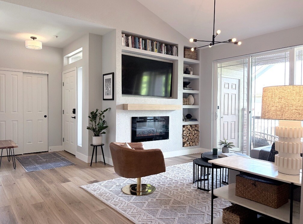 Building Photo - 804 Summer Hawk Dr