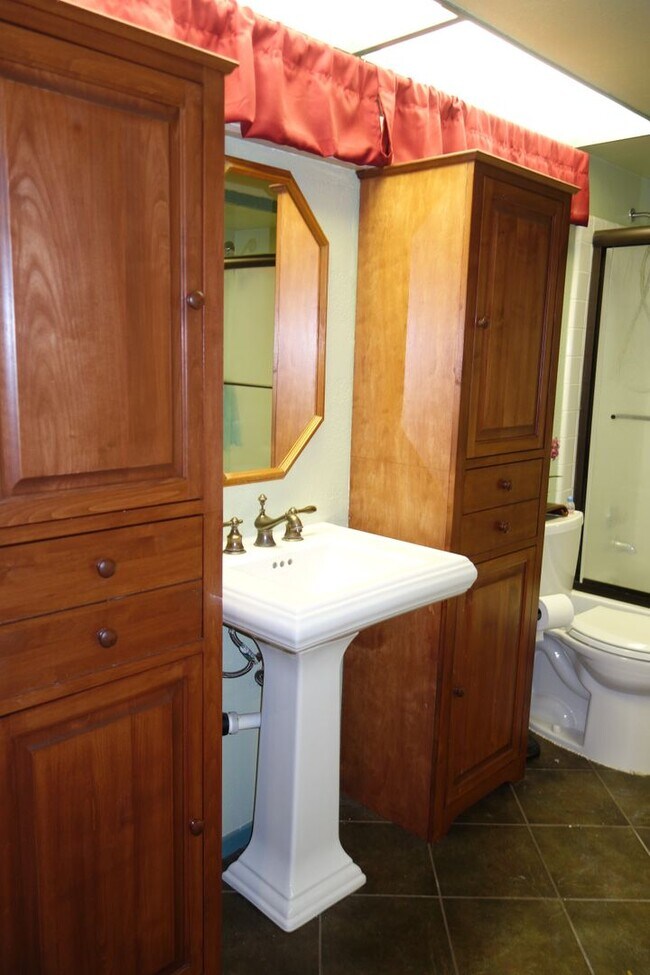 Building Photo - 2 BD / 2 BA Ground Floor Unit in Mililani!  *Pets Negotiable*