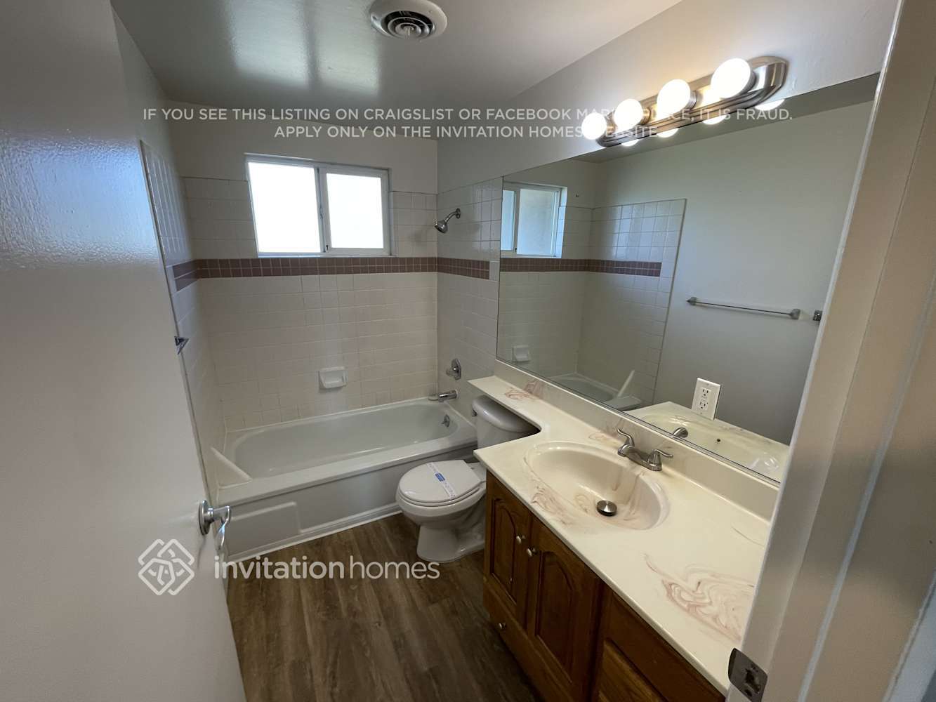 Building Photo - 10208 La Presa Way