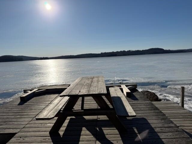 Building Photo - 9 Lakeside Rd