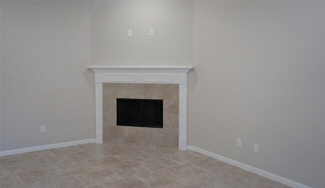 Building Photo - 12950 Shady Grove Ln