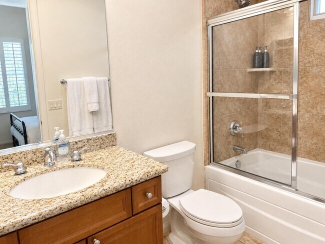 Building Photo - 48416 Legacy Dr