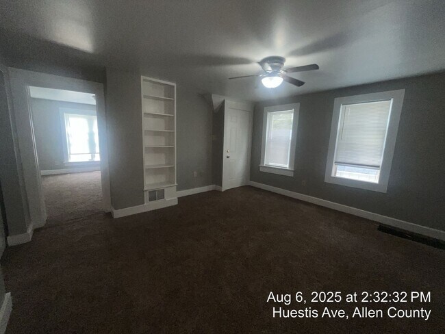 Building Photo - 828 Huestis Ave