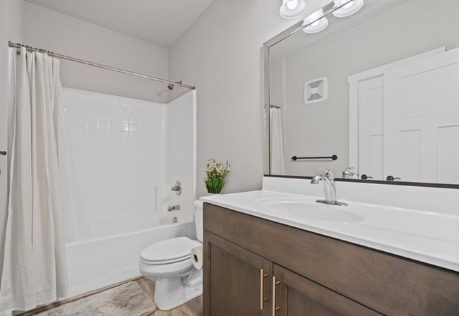 Building Photo - 2 Bed 2 Bath Condo for Rent in Norfolk!