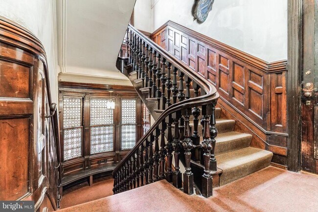 Building Photo - 2008 Spruce St